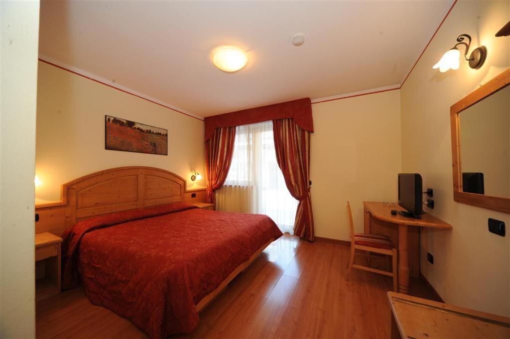 Hotel Canada Pinzolo Δωμάτιο φωτογραφία