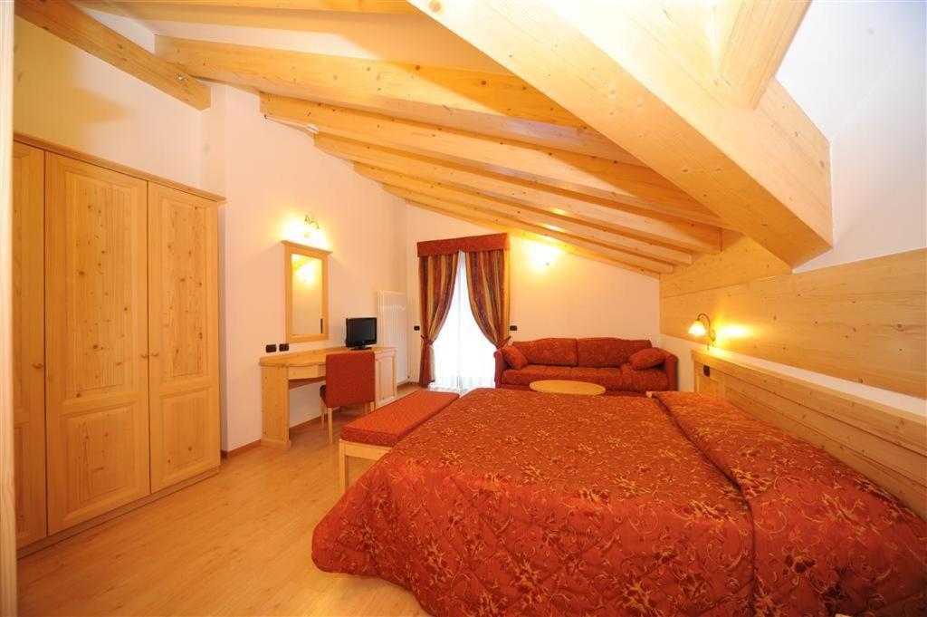 Hotel Canada Pinzolo Δωμάτιο φωτογραφία