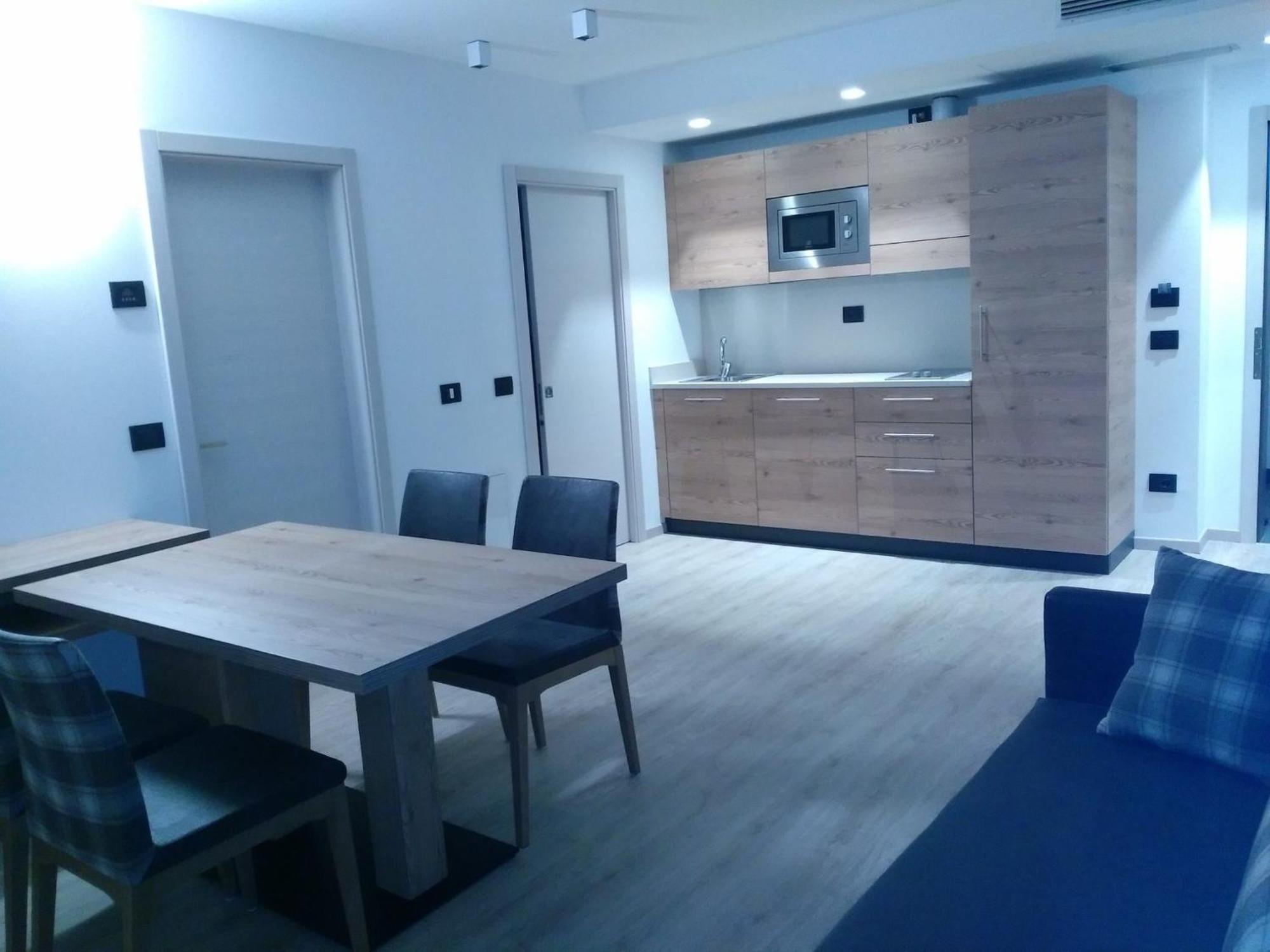 Hotel Canada Pinzolo Εξωτερικό φωτογραφία